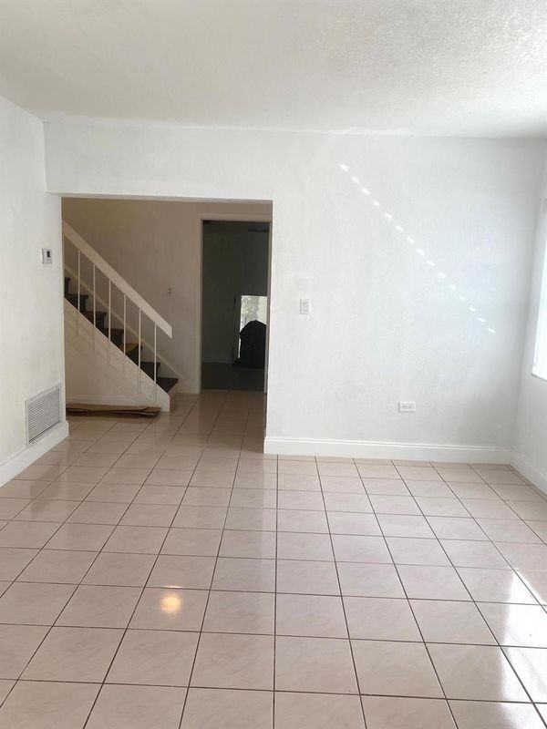 3026 E Missionwood Cir - Photo 3 of 9