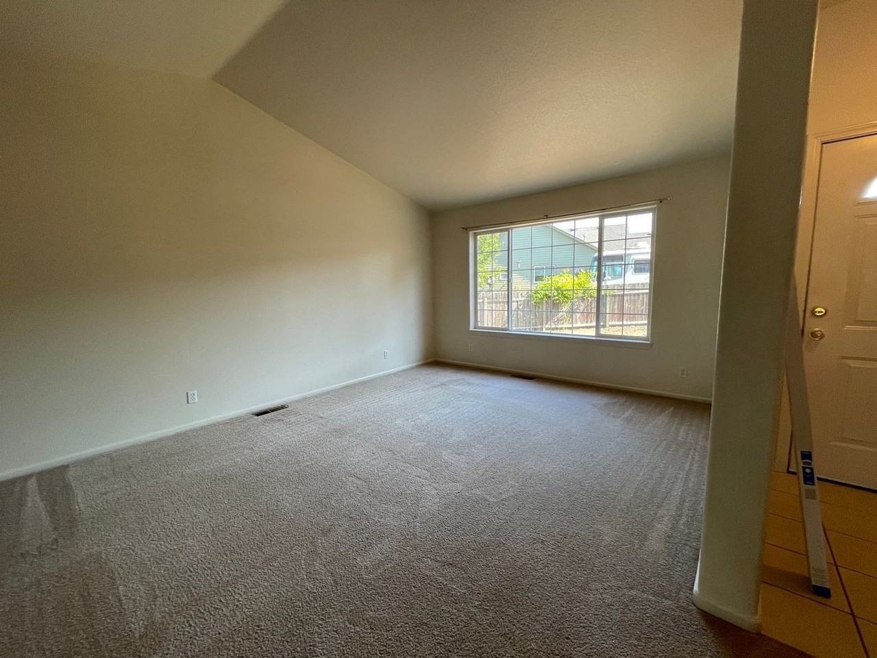 205 Kit Ln - Photo 7 of 14