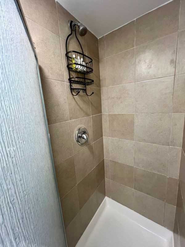 748 Mchenry St - Photo 7 of 11