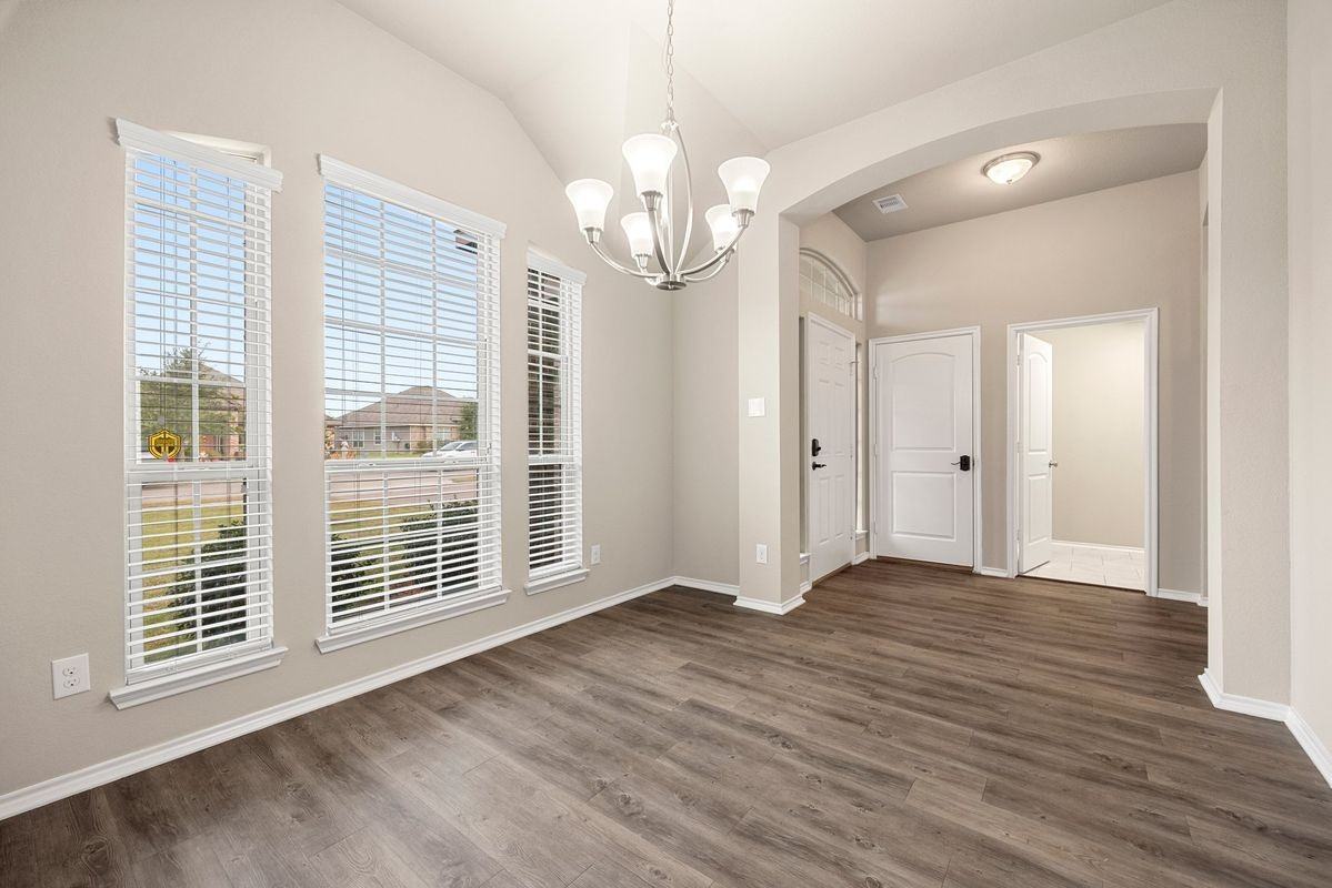 1945 Briar Grove Dr - Photo 3 of 29