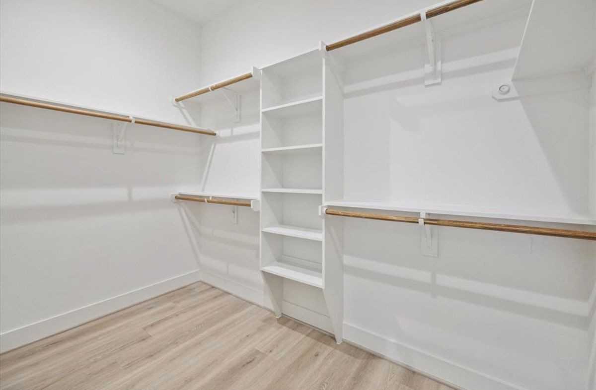 1508 Ryon St ##B - Photo 4 of 33