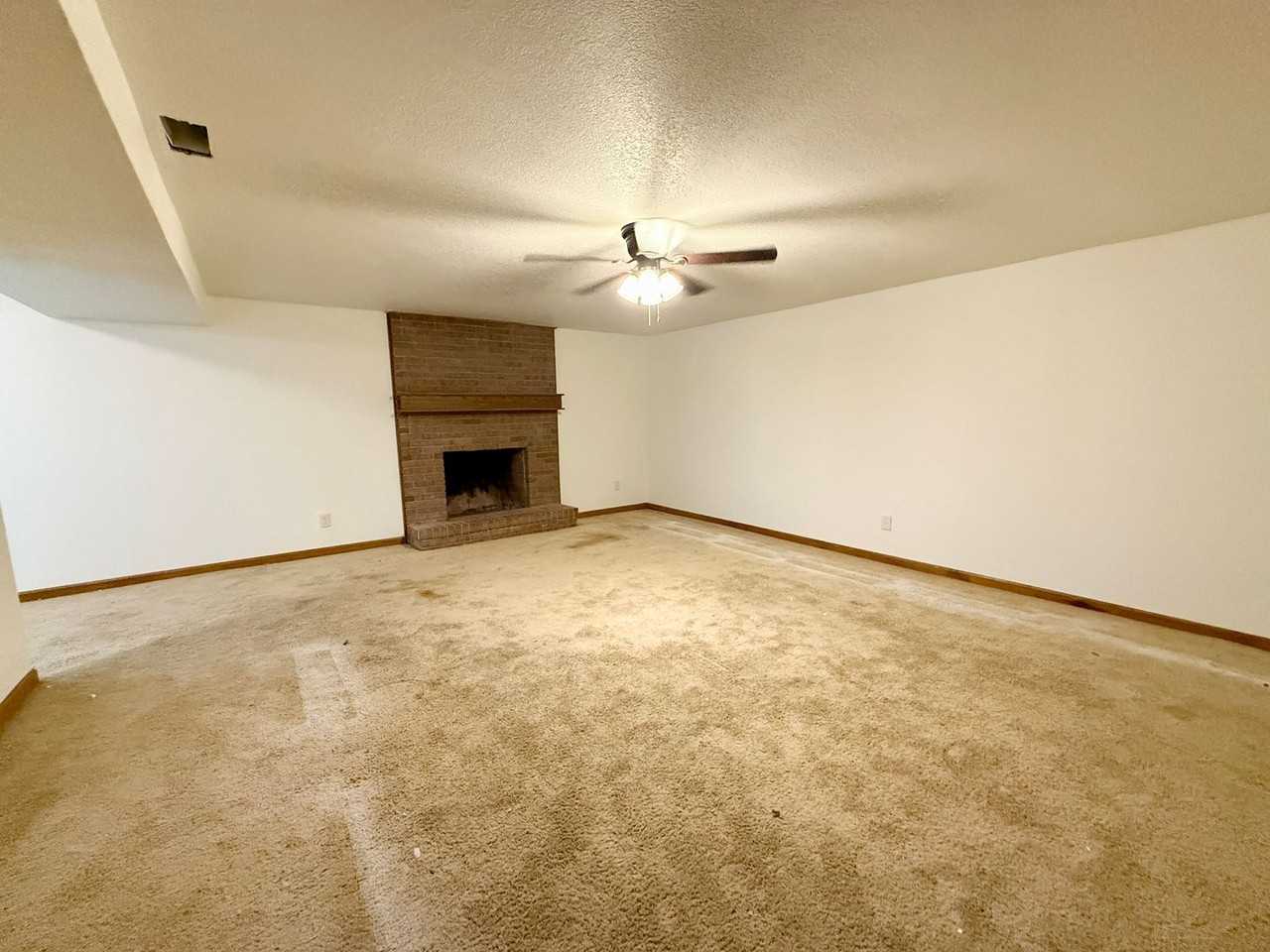 6840 Delmonico Dr - Photo 6 of 22