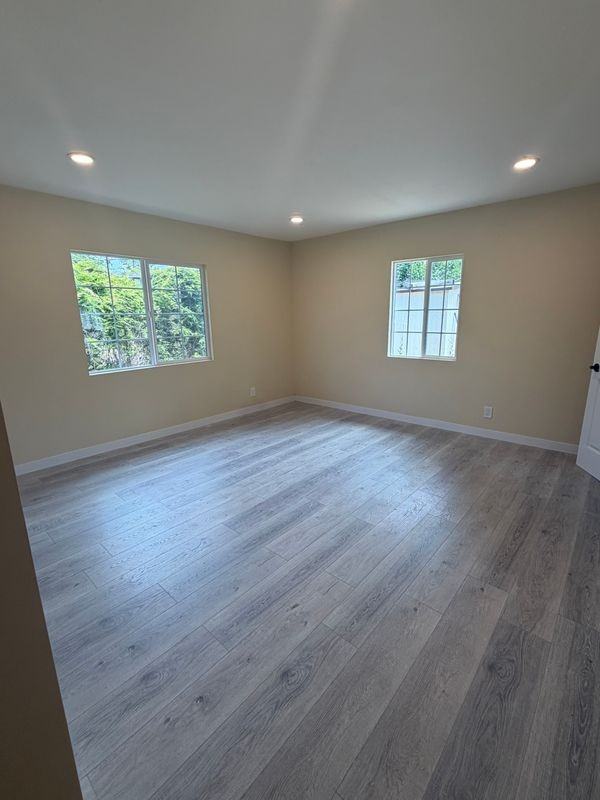7912 White Oak Ave ##B - Photo 5 of 7