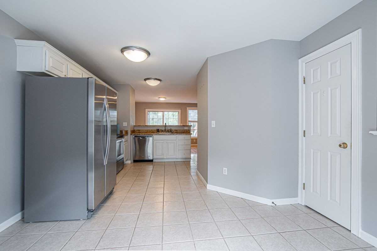 157 Leeder Hill Dr ##406 - Photo 2 of 23
