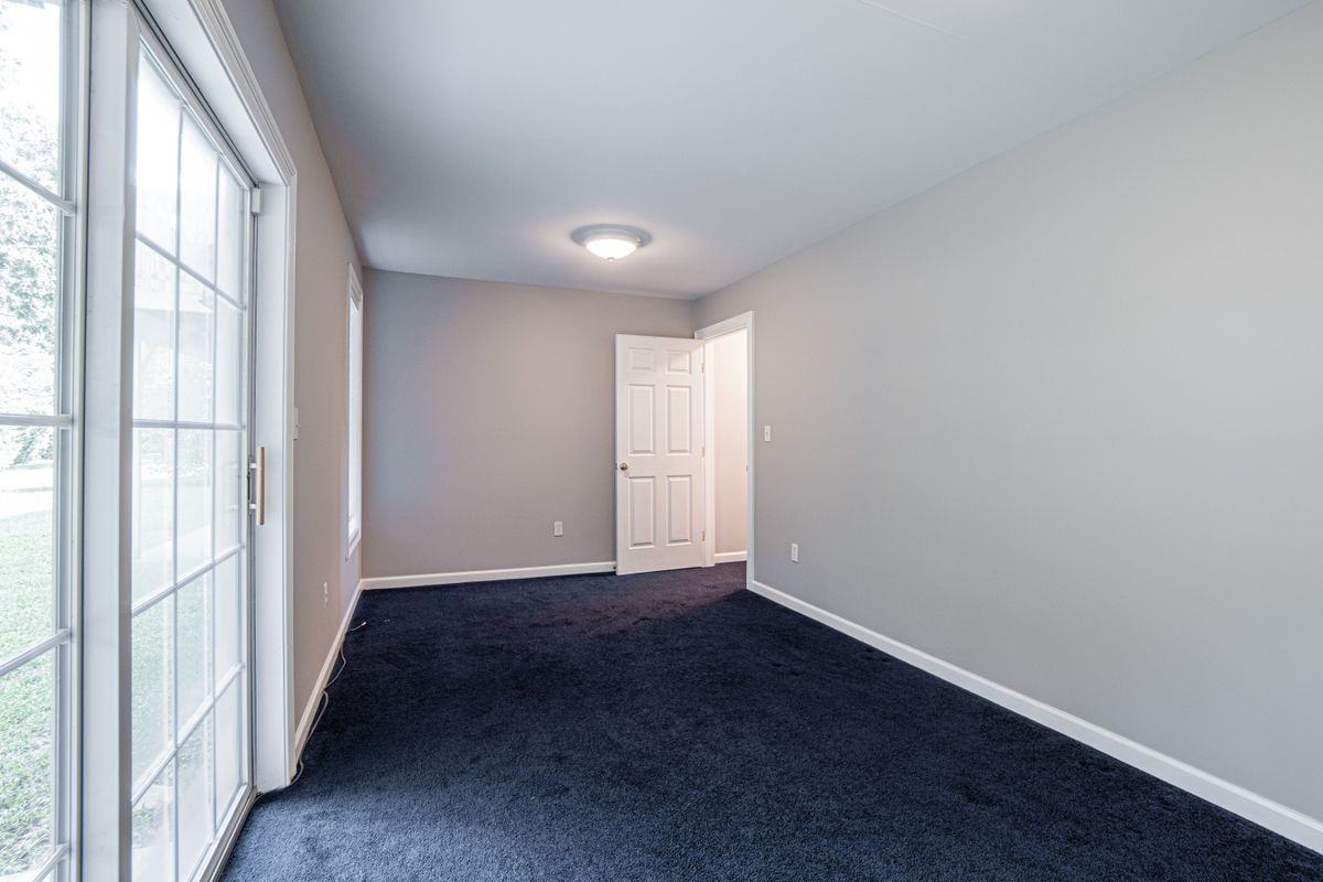 157 Leeder Hill Dr ##406 - Photo 3 of 23