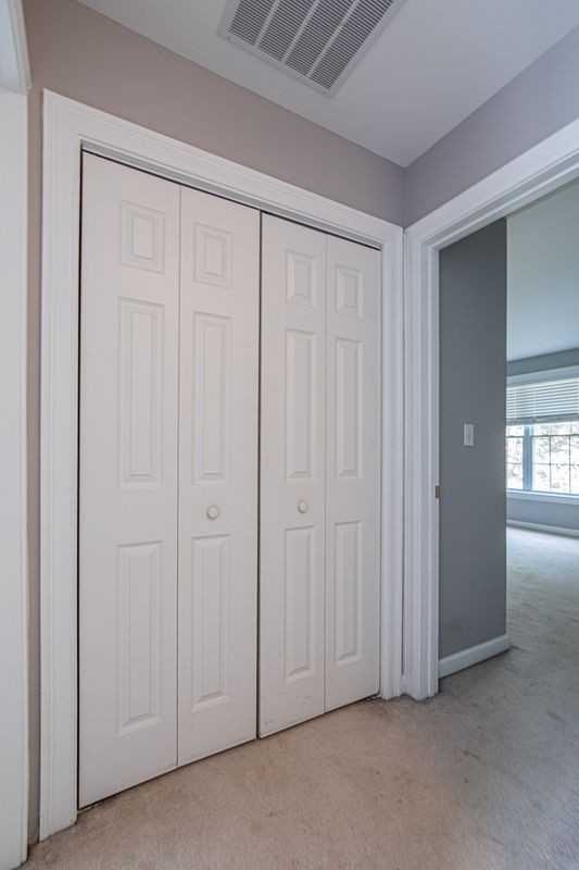 157 Leeder Hill Dr ##406 - Photo 5 of 23