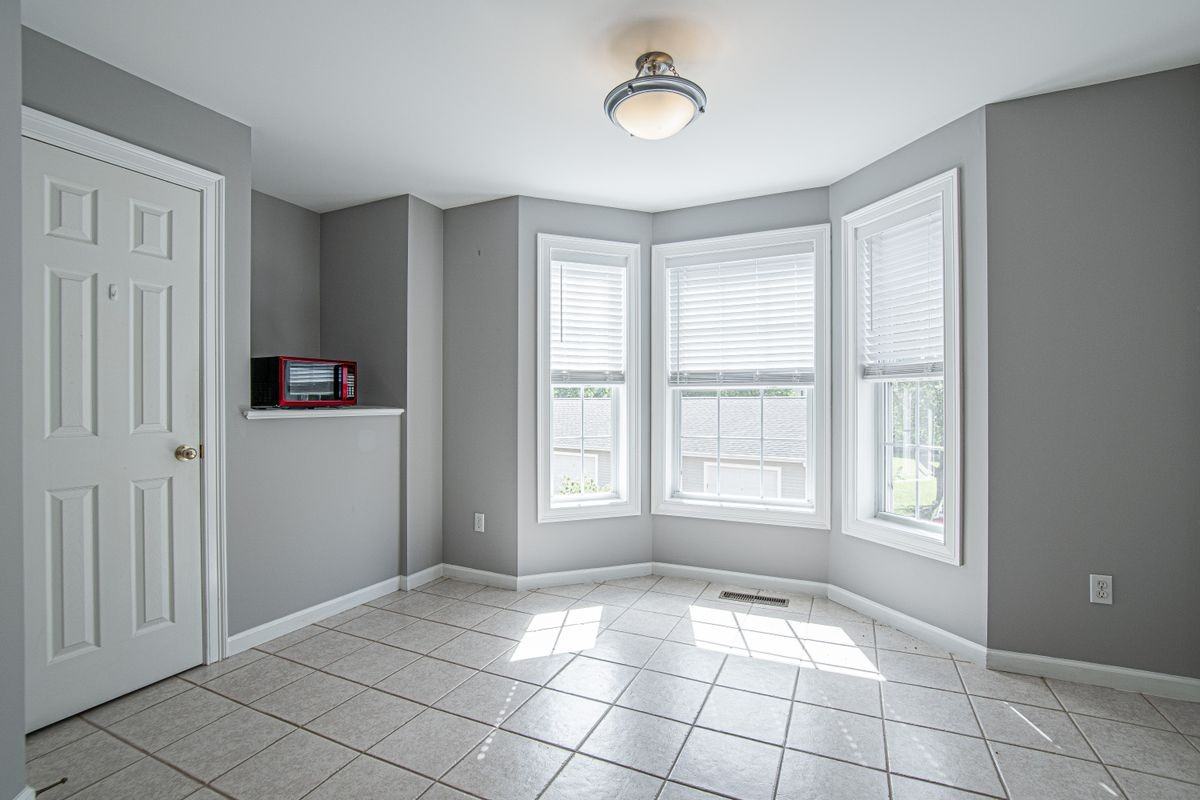 157 Leeder Hill Dr ##406 - Photo 6 of 23