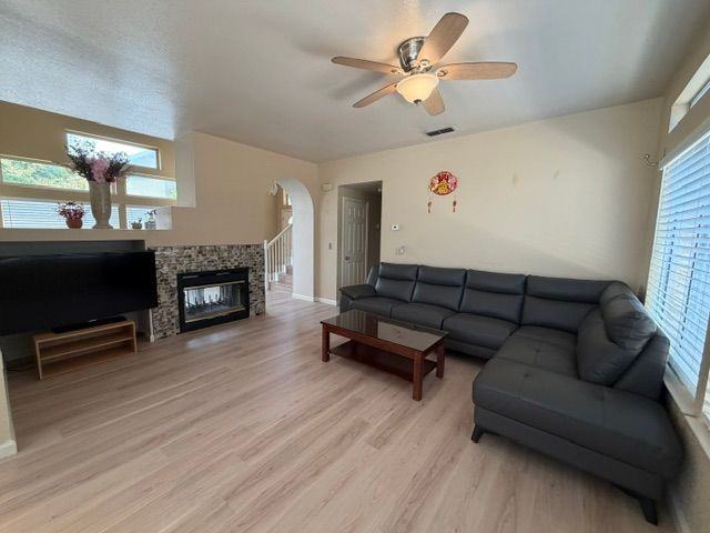 8687 Bluefield Way - Photo 4 of 14