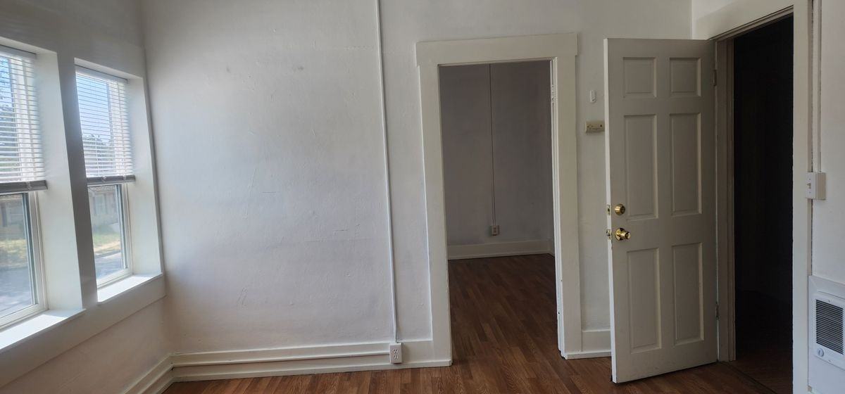 302 17th Ave - Photo 4 of 5