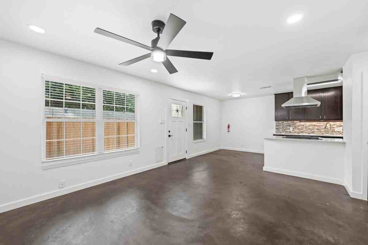 3508 Southridge Dr ##B - Photo 3 of 16