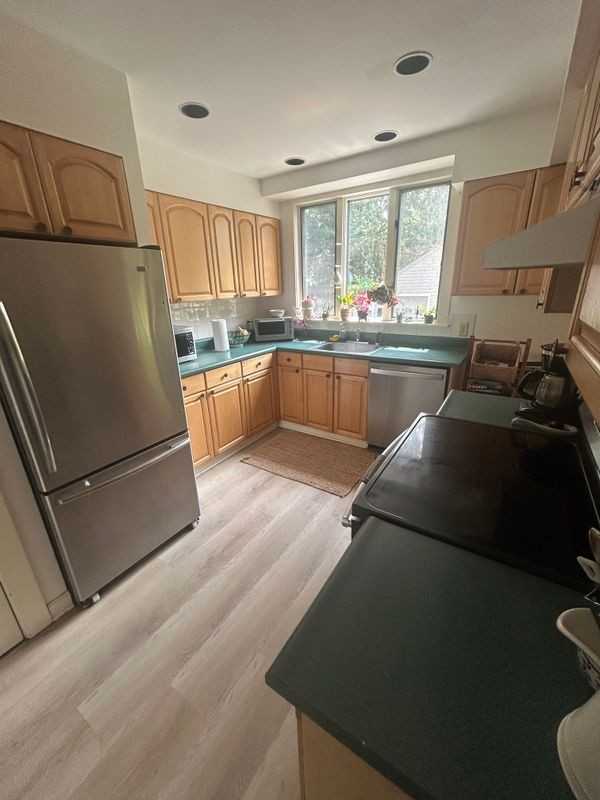 136 Adams Pl - Photo 2 of 15