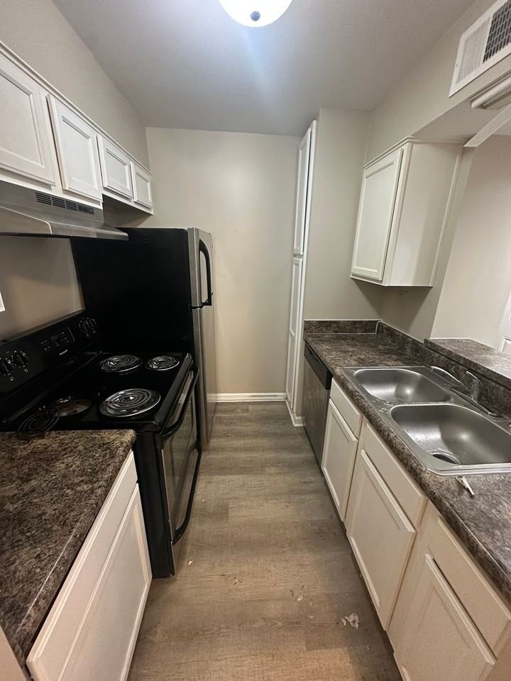 6764 Enchanted Oak Pl - Photo 6 of 9
