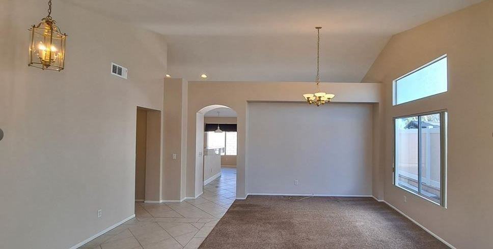 832 Homestead Rd - Photo 5 of 23