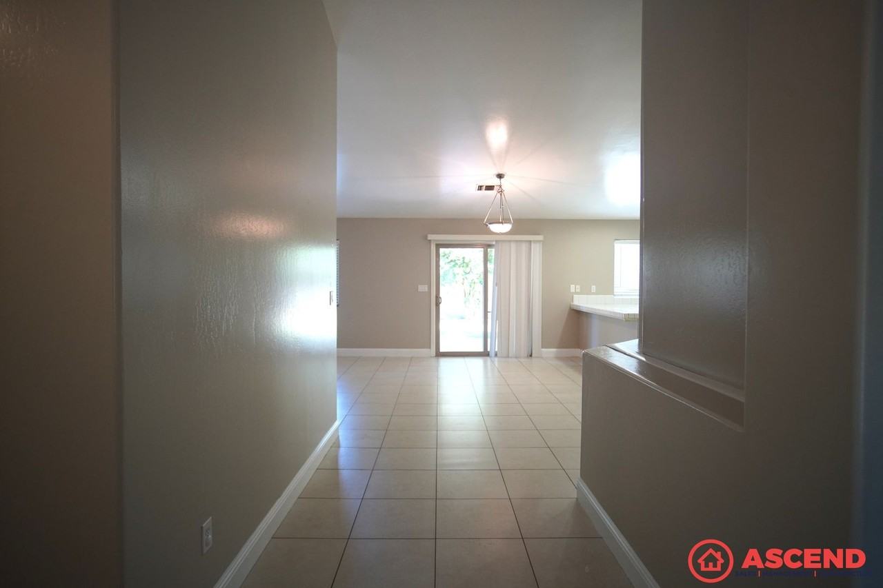 12708 Beechfield Dr - Photo 3 of 23