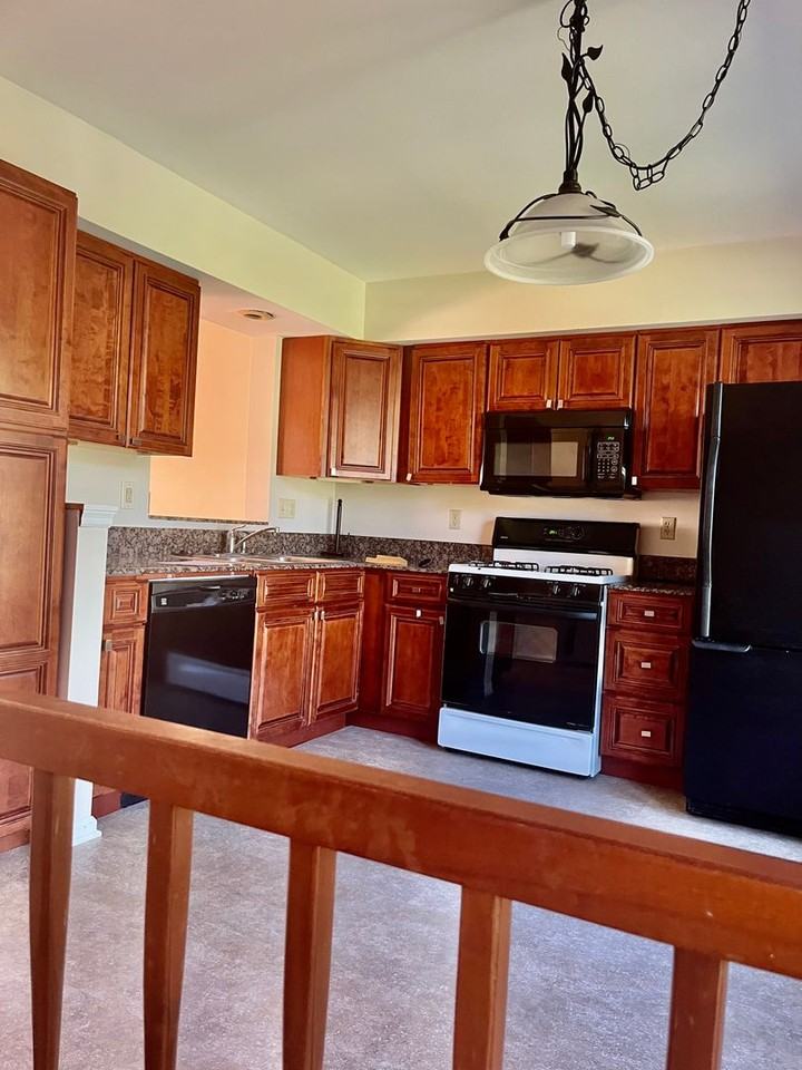 8136 Verbeck Dr - Photo 2 of 22