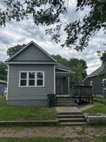 featured image of 810 N Elm St