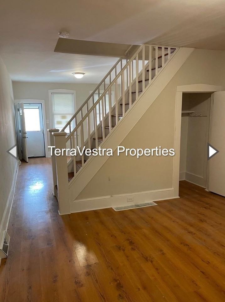 310 Water St - Photo 5 of 18