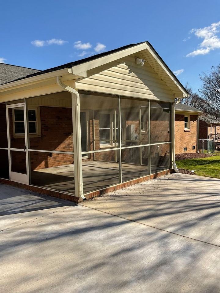 1960 Brownstone Ct - Photo 2 of 16
