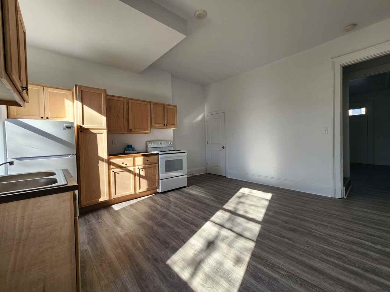 1571 Tremont St #B - Photo 5 of 16