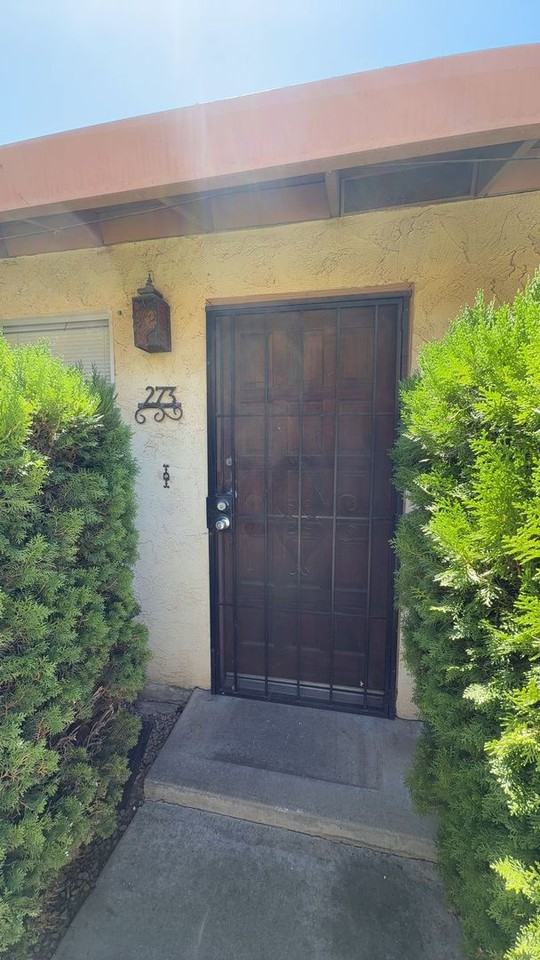 273 W Alexander Ave - Photo 3 of 13