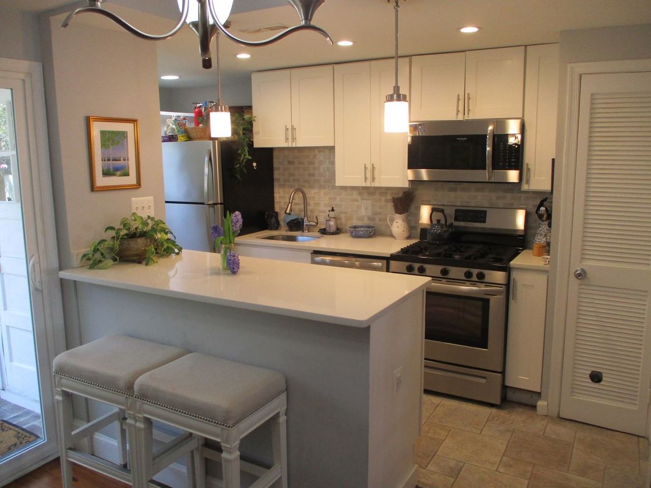 1628 33rd St Nw ##Nw - Photo 4 of 10