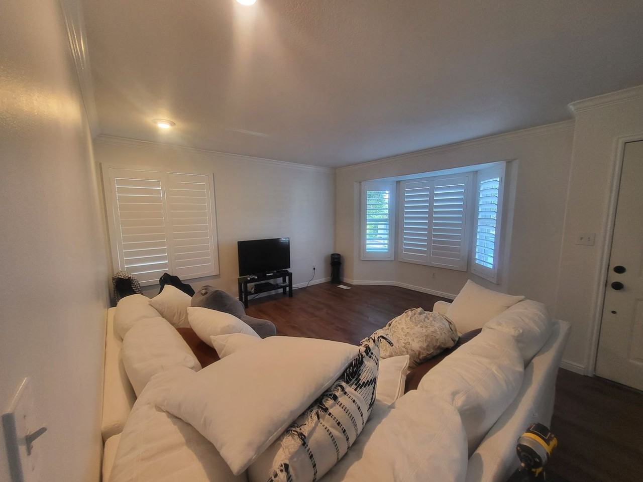 2046 California Ave #19 - Photo 2 of 6