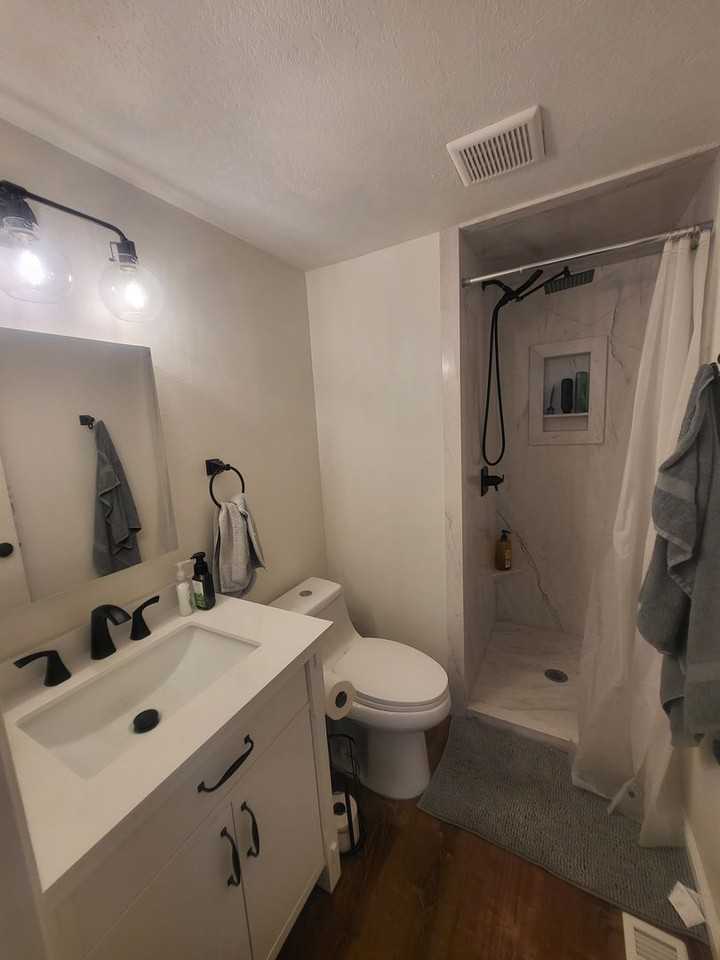 2046 California Ave #19 - Photo 4 of 6