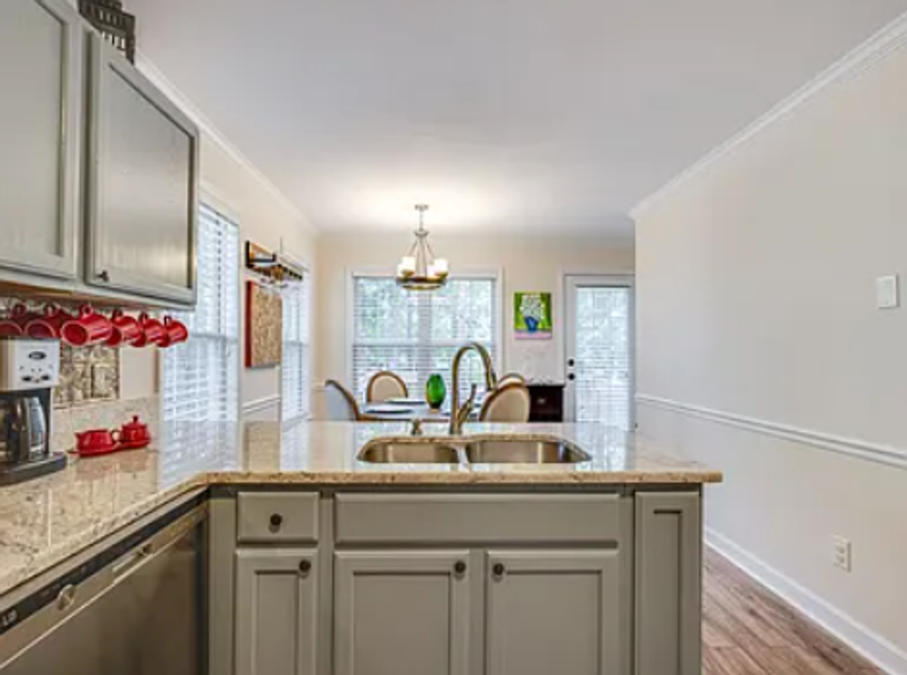 6300 Daybreak Dr - Photo 3 of 16