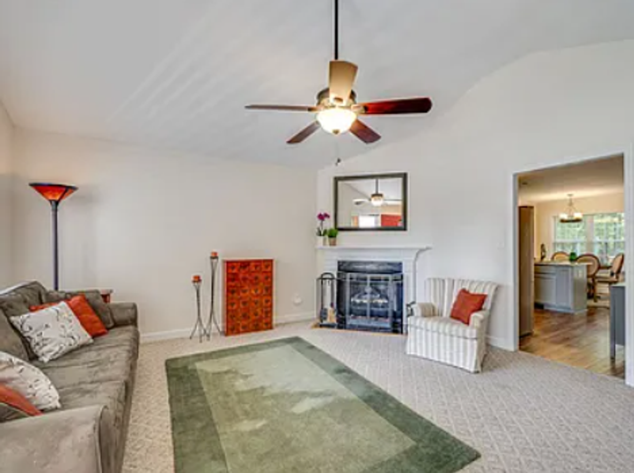 6300 Daybreak Dr - Photo 6 of 16