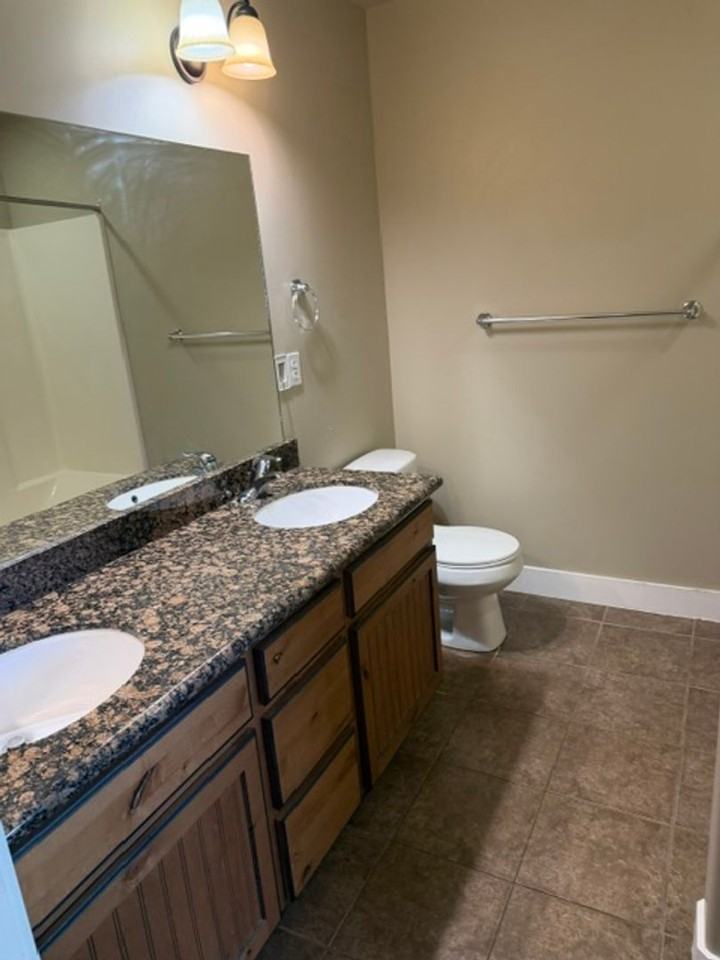 2074 Madie Ln - Photo 5 of 10