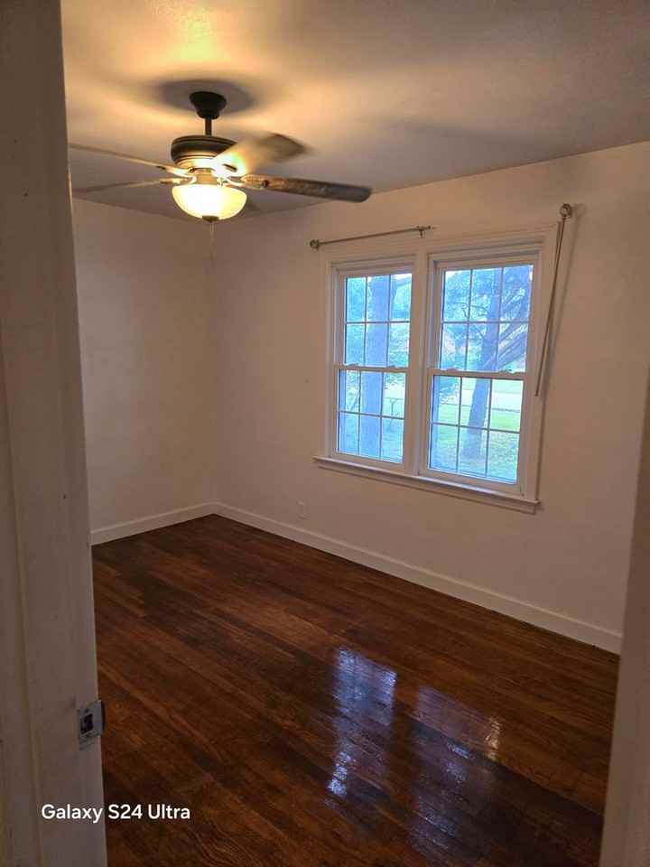 2101 Caseyville Ave - Photo 7 of 17