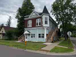 featured image of 1901 N 58th St