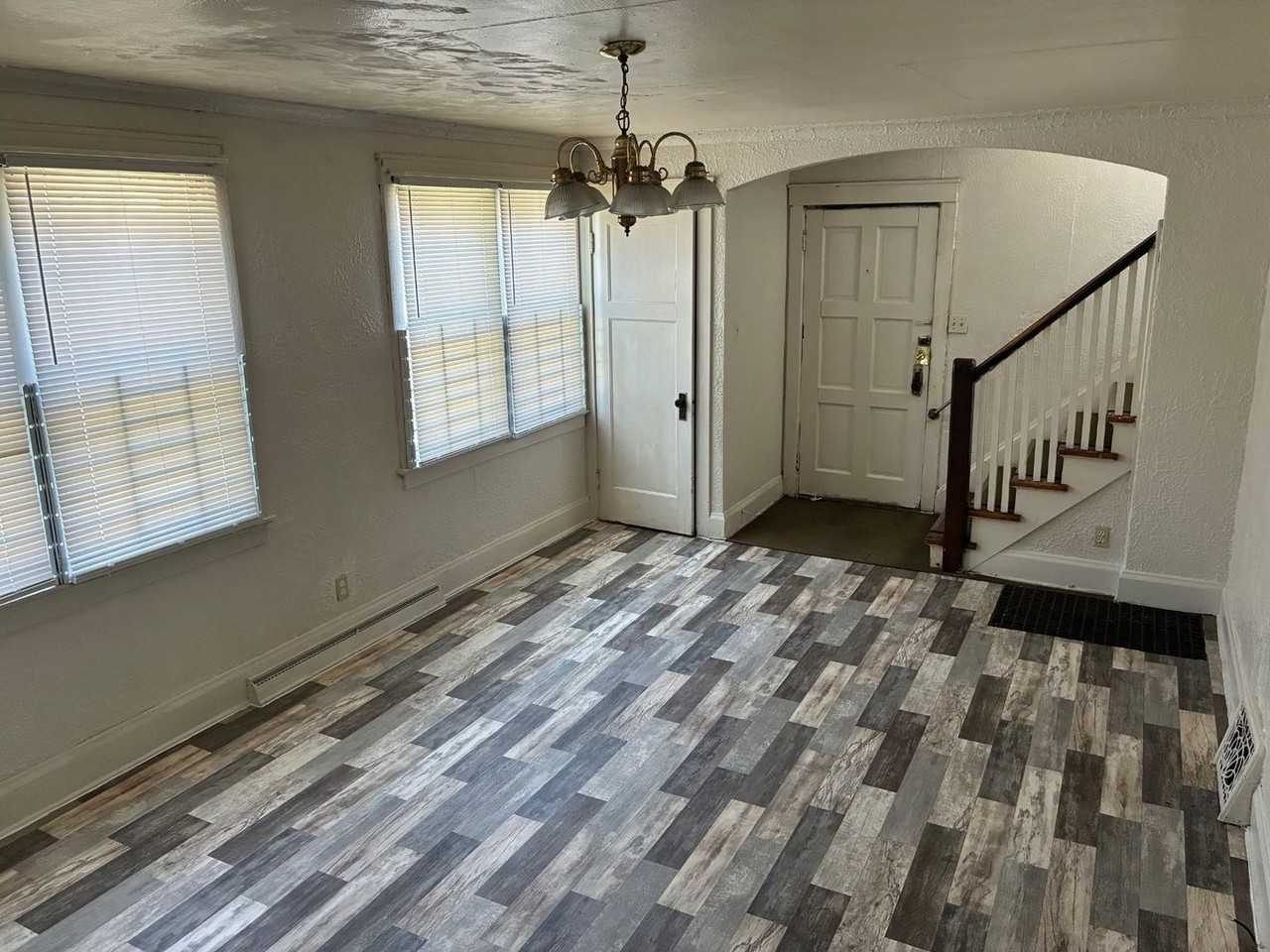 4401 N 25th St - Photo 5 of 14