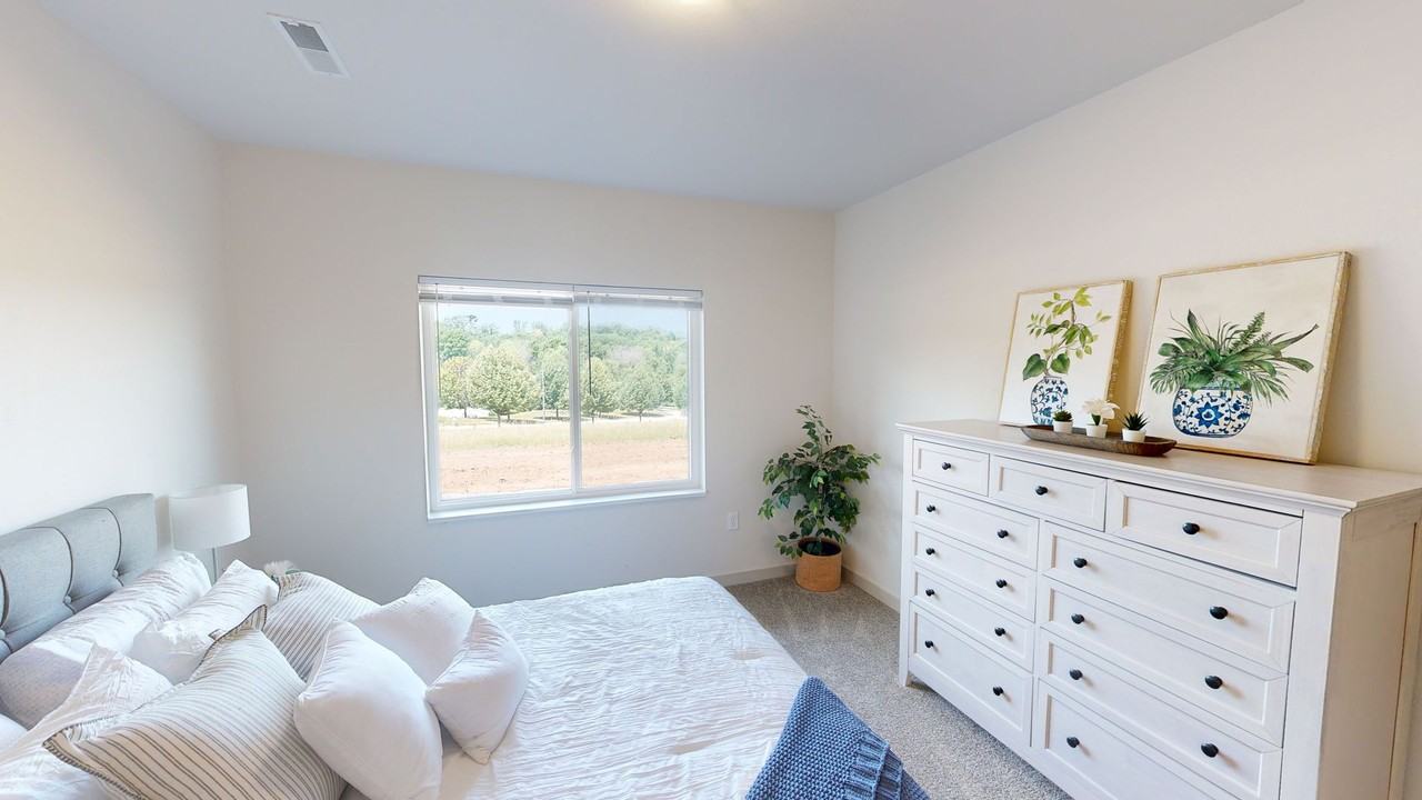 Alta Apartments - Photo 6 of 11