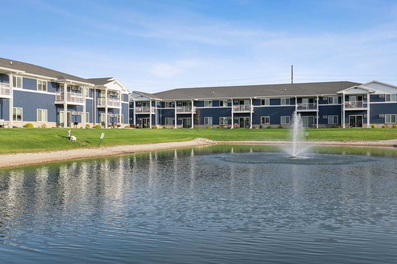Bay Pointe Apartments - Photo 2 of 50