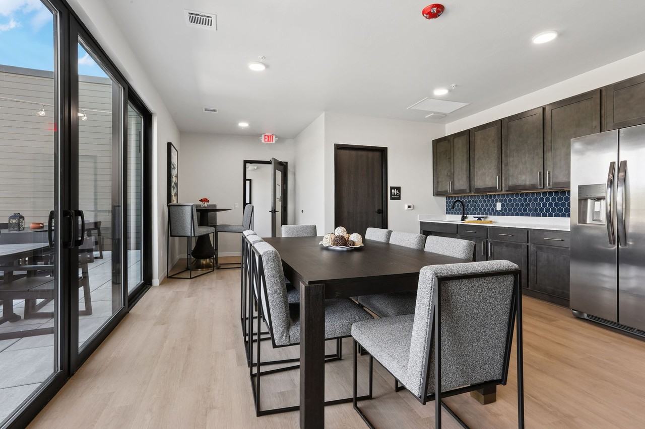 Larsen Orchard Terrace - Photo 6 of 50