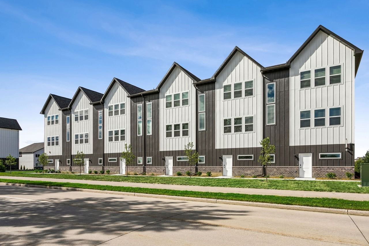 1580 Main Townhomes and Apartments - Photo 2 of 50