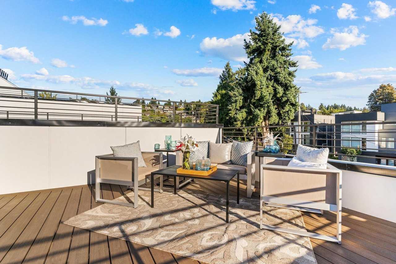 7146 47th Ave Sw - Photo 4 of 33