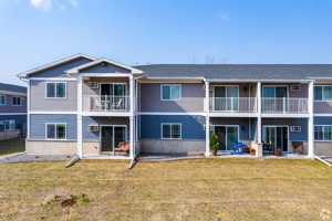 featured image of 2045 Elmwood Ct