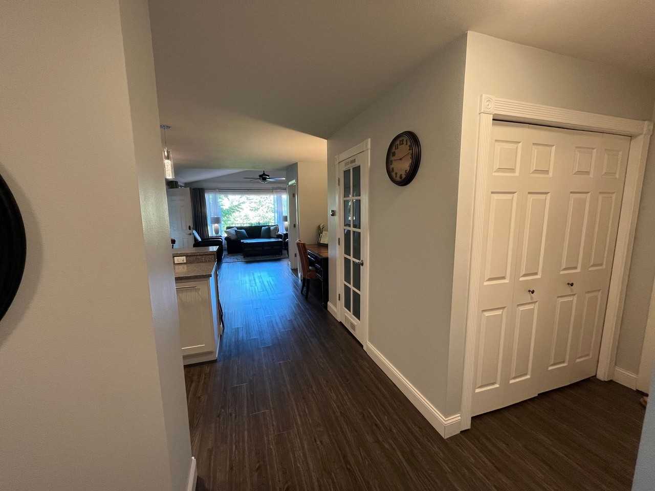 883 Saint Andrews Dr - Photo 3 of 22