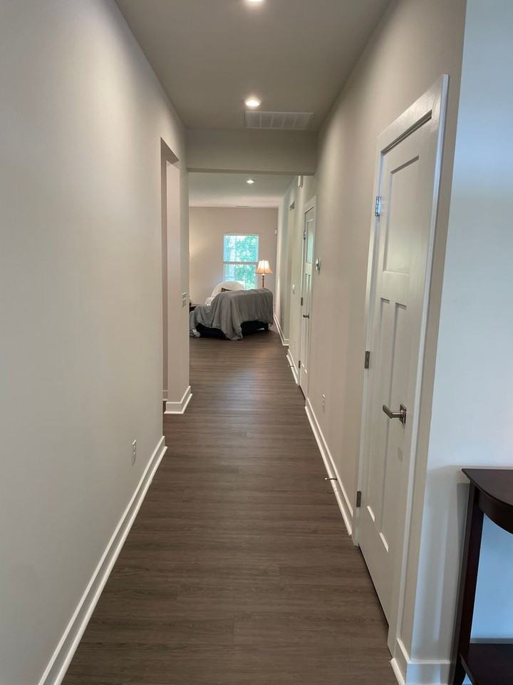 2116 Sounders Ln Ne - Photo 2 of 32