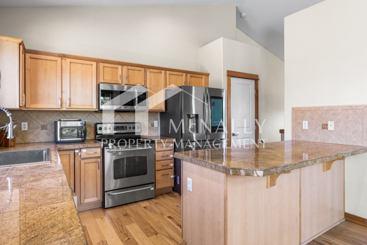 9723 Phillips Rd Se - Photo 4 of 26