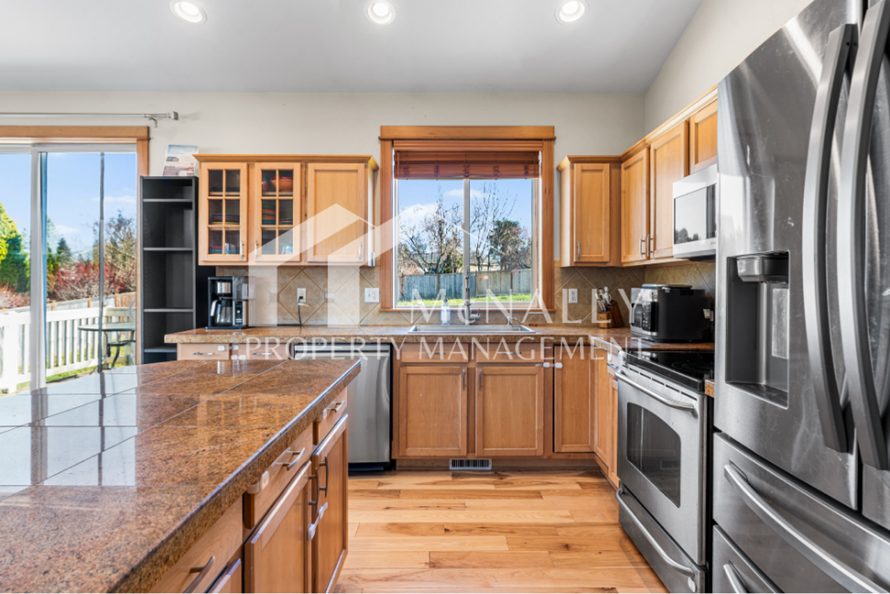 9723 Phillips Rd Se - Photo 6 of 26