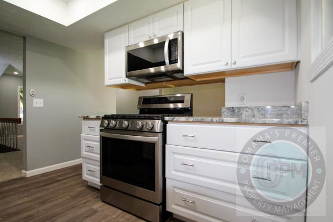 6204 S 140th Ave - Photo 6 of 26