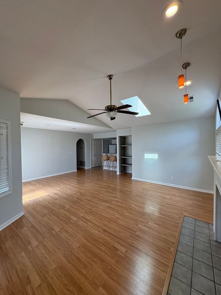 120 W Green Meadows Rd - Photo 7 of 23