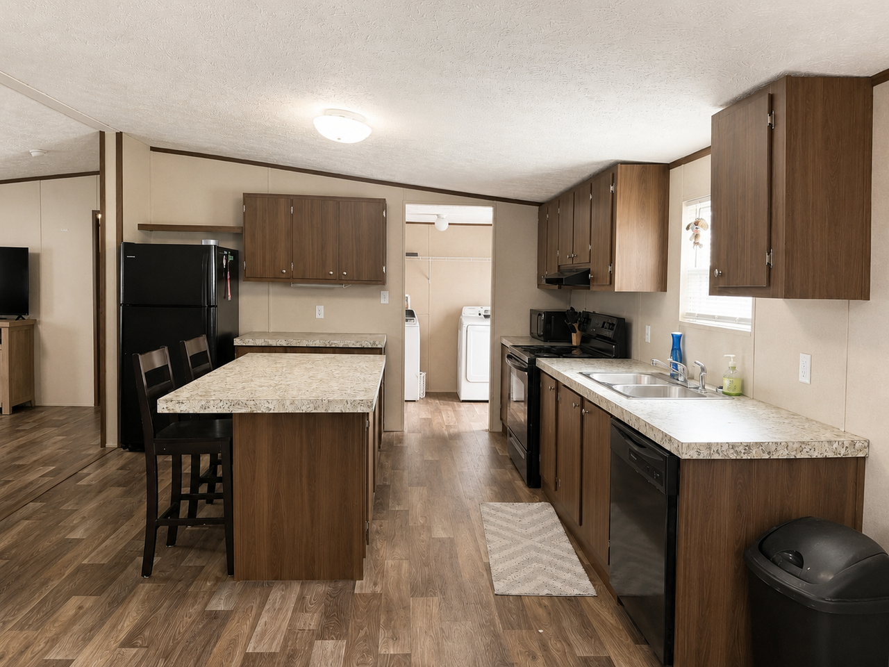 1817 S County Line Rd - Photo 5 of 12