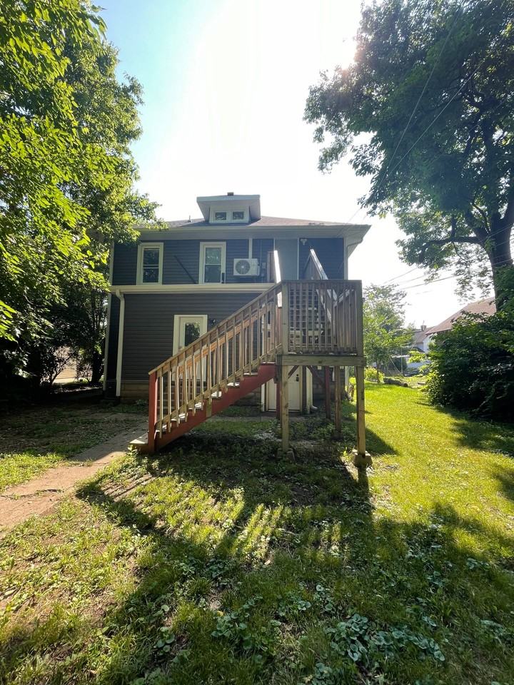 910 N 9th - Photo 6 of 7