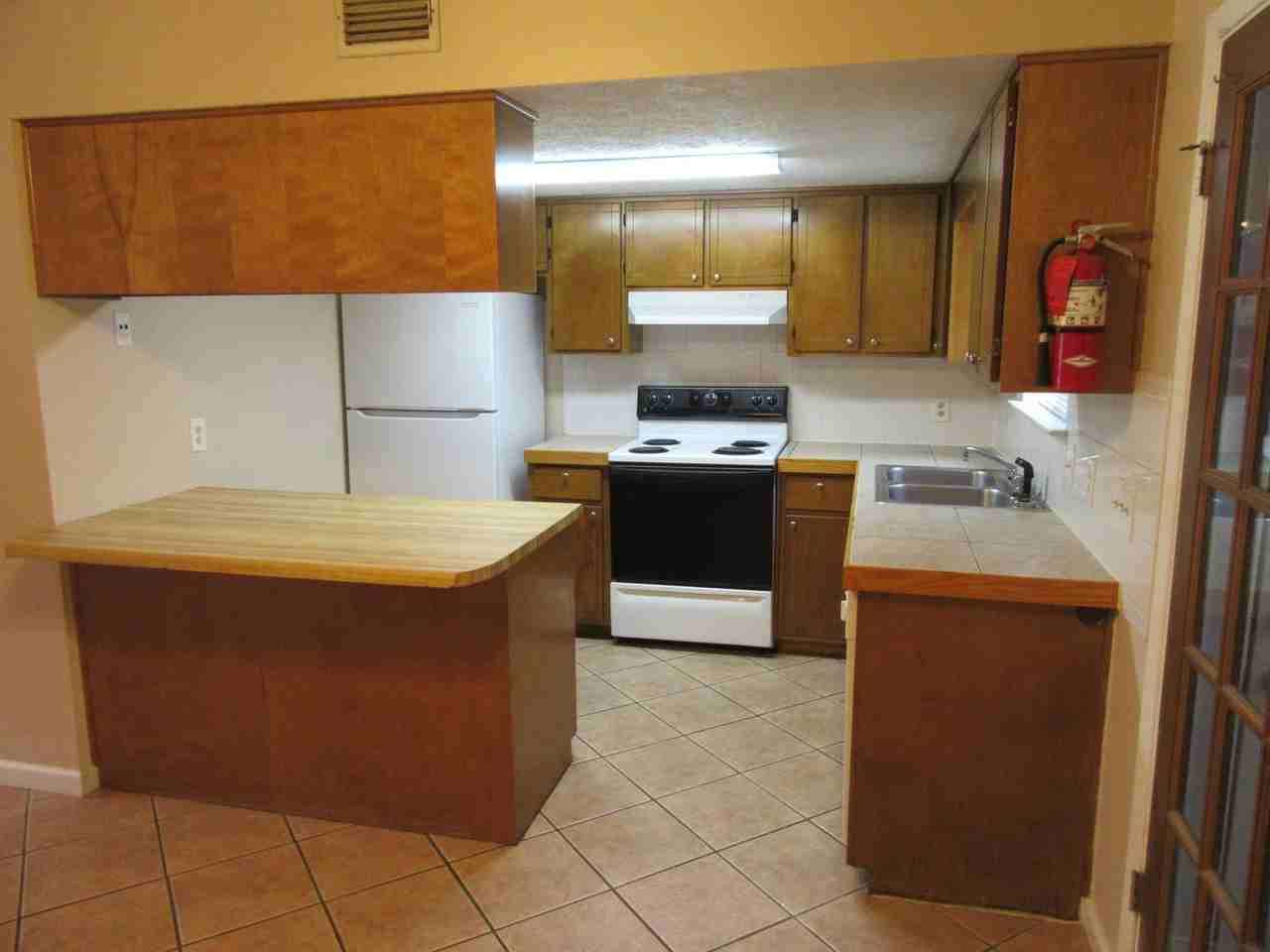 804 West St - Photo 6 of 20
