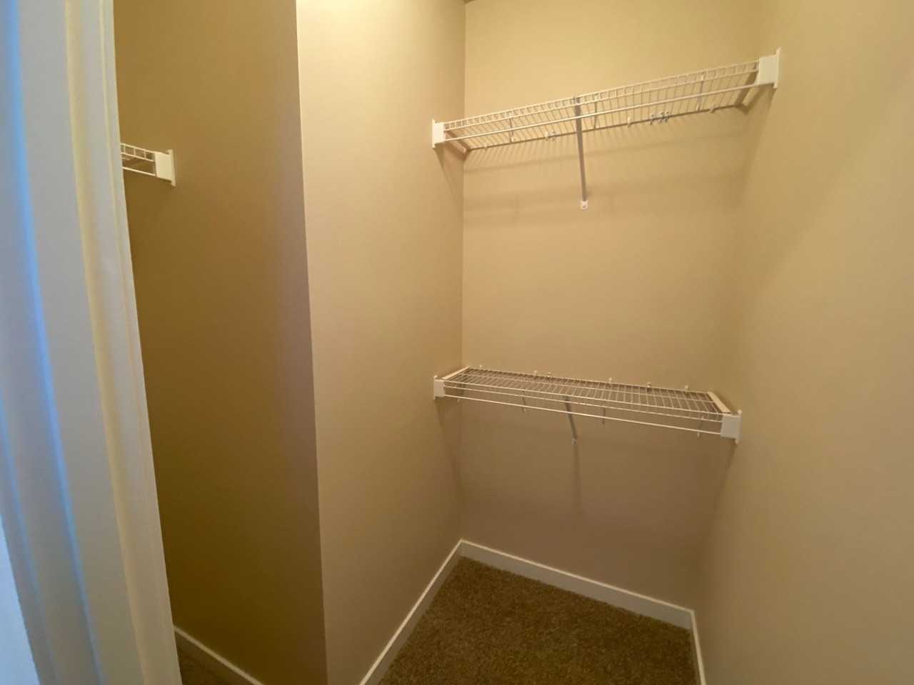 5777 Legoe Ave - Photo 5 of 9
