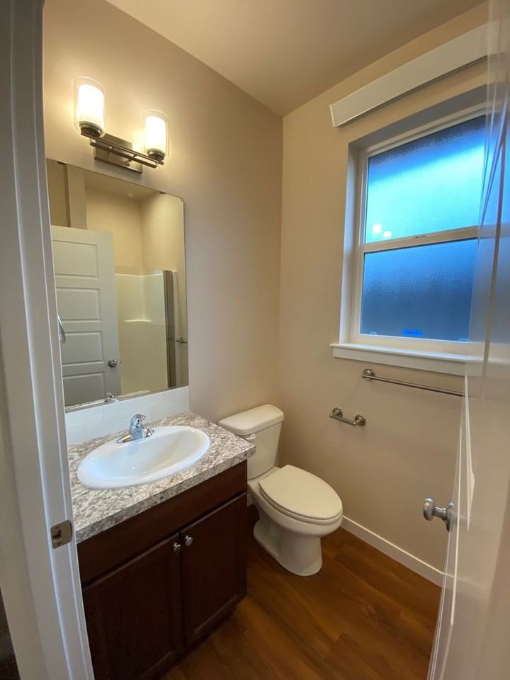 5777 Legoe Ave - Photo 7 of 9